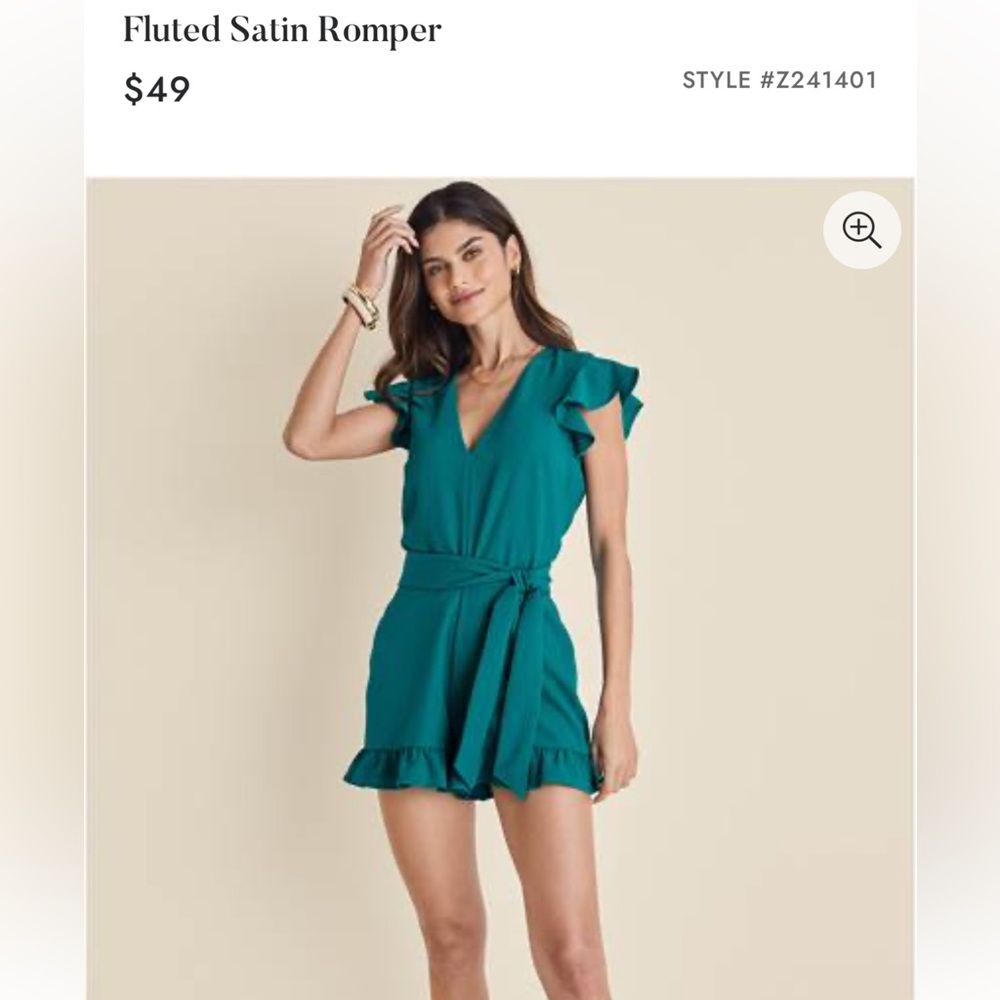 Fluted satin romper size 16 never worn